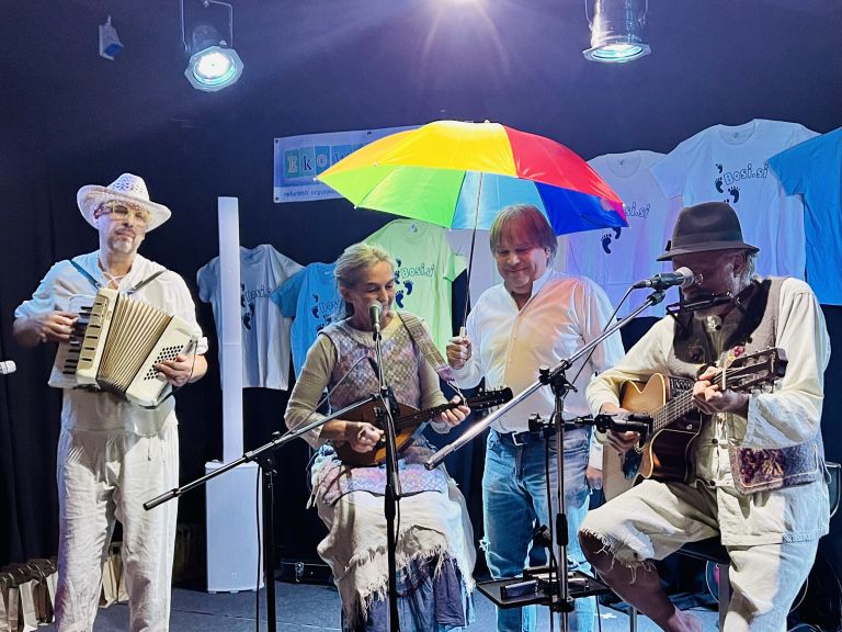 skupina bosi, etno folk skupina bosi