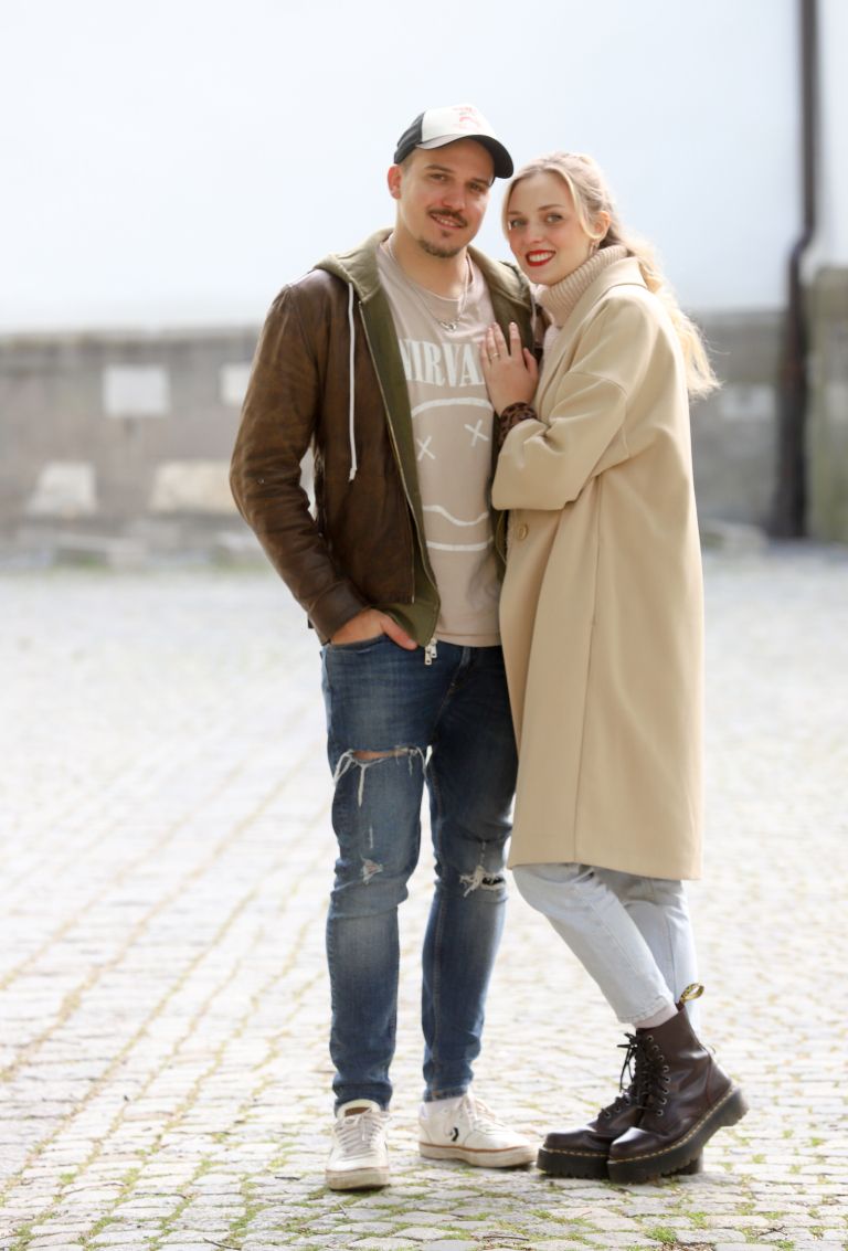 Tim Kores in njegova žena, glasbenica Julija Veleski Kores