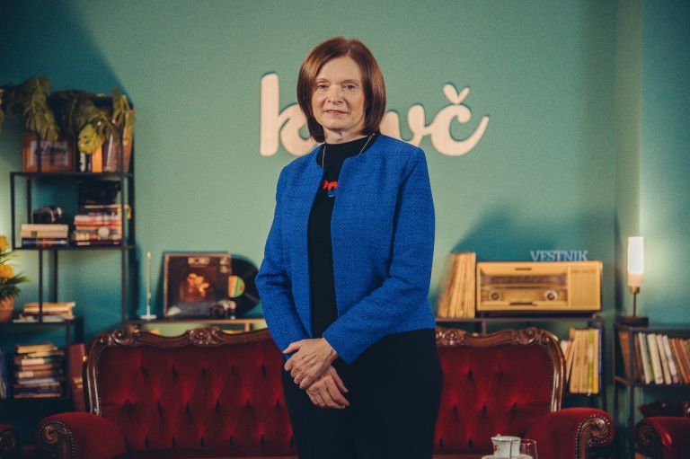 kavč, podkast, podcast, vera-markoja, županja-občine-črenšovci