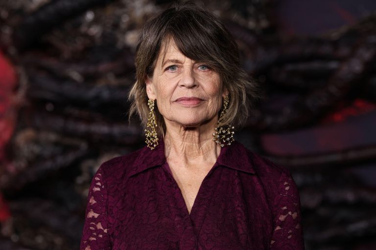 linda hamilton 2.jpg