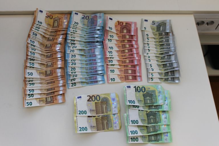 denar, 18-letnik.JPG