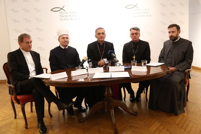 verske skupnosti Primoz Lavre.jpg