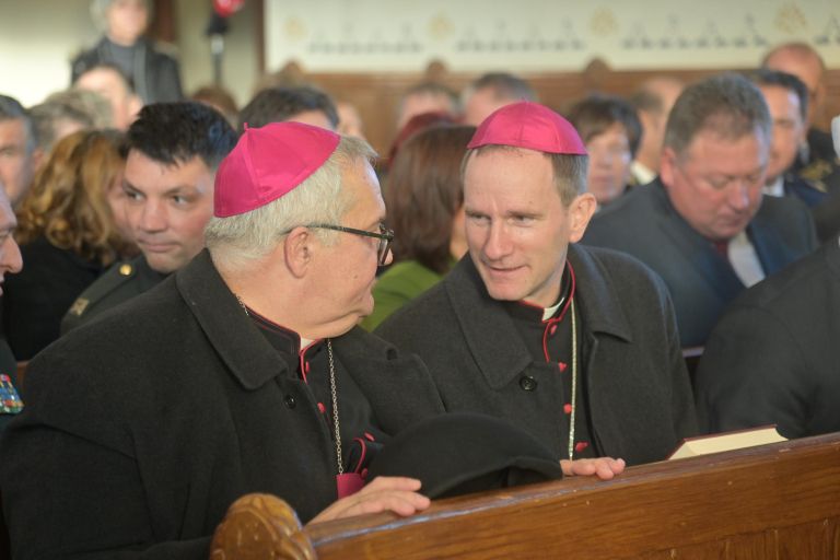 umestitev-škofa-aleksandra-erniše, aleksander-erniša, puconci-2025, evangeličanski-škof