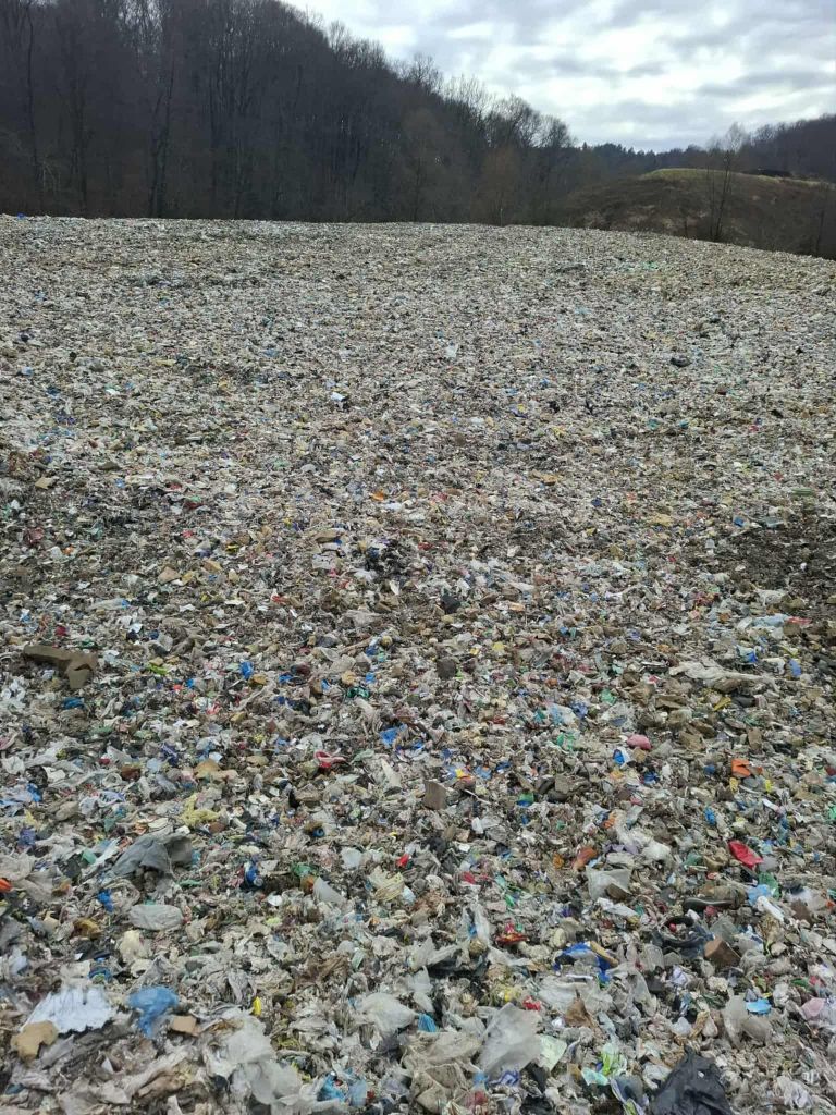 tuncovec, deponija, smeti, odpadki, smrad