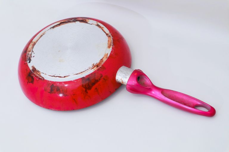 odstranjevanje-rje, ciscenje-posode