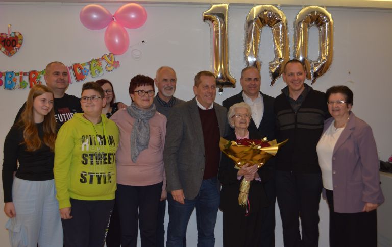 trubarjev-dom-upokojencev-loka-pri-zidanem-mostu