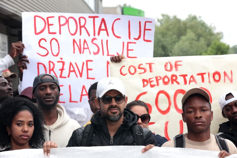 migranti, deportacija, migrantsko-glasilo, tukaj-smo