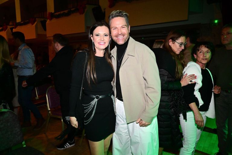 rebeka-dremelj, sminka-in-sekirca