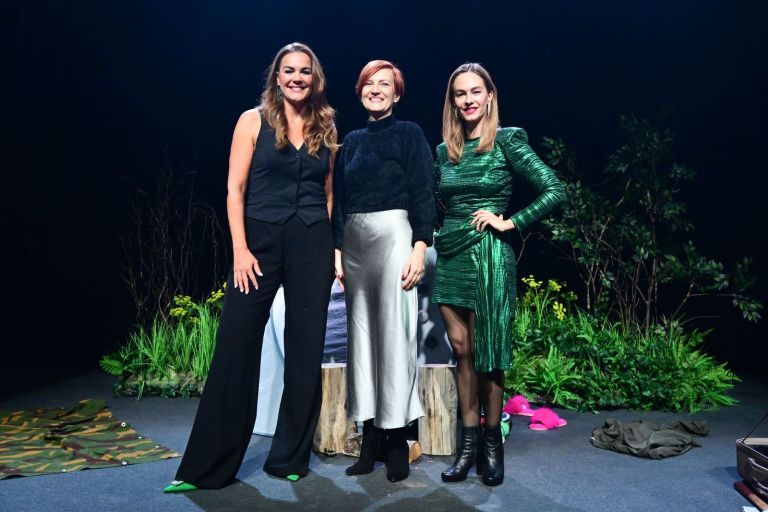 rebeka-dremelj, sminka-in-sekirca