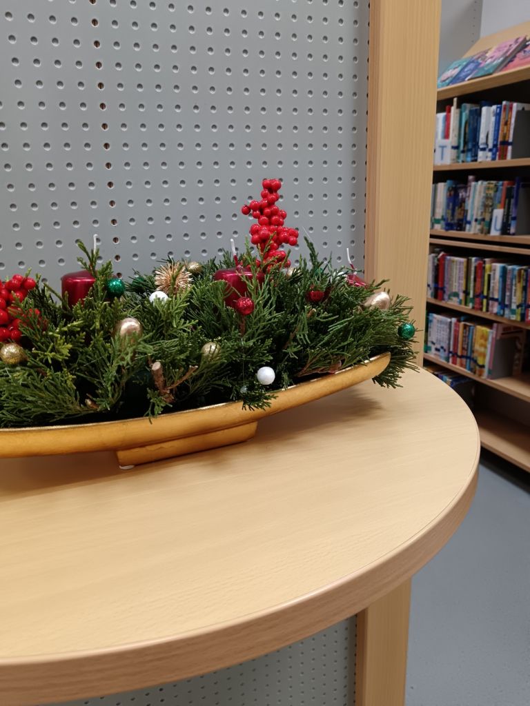 knjiznica-brezice, advent, delavnica