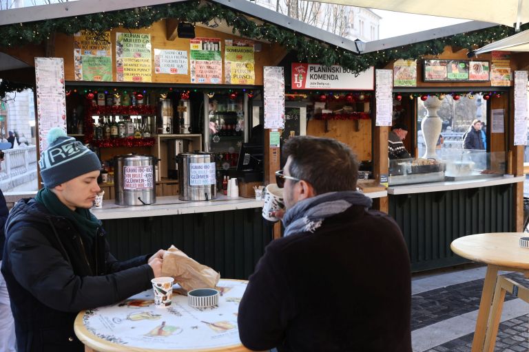 ljubljanske praznične stojnice.jpg