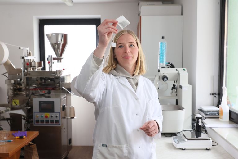 jasna-kalan, zeliscna-kmetija-kalan, zelisca, caj, cajne-mesanice