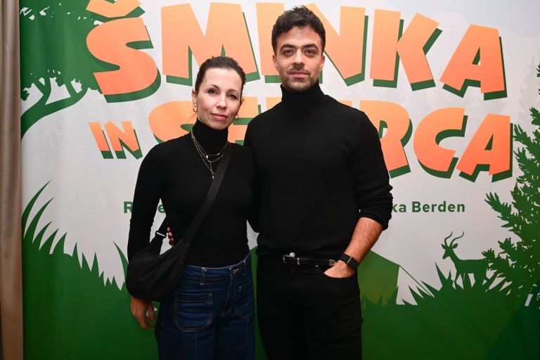 rebeka-dremelj, sminka-in-sekirca