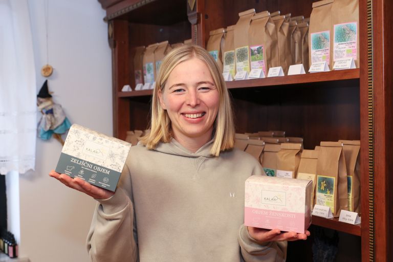 jasna-kalan, zeliscna-kmetija-kalan, zelisca, caj, cajne-mesanice