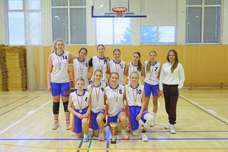 Košarka RT_st_učenke_OŠ Oplotnica.JPG