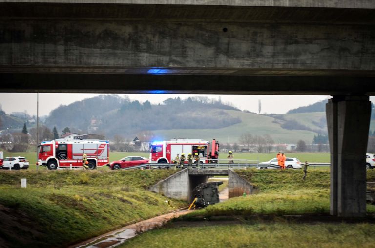 vojak, vozilo, nesreca