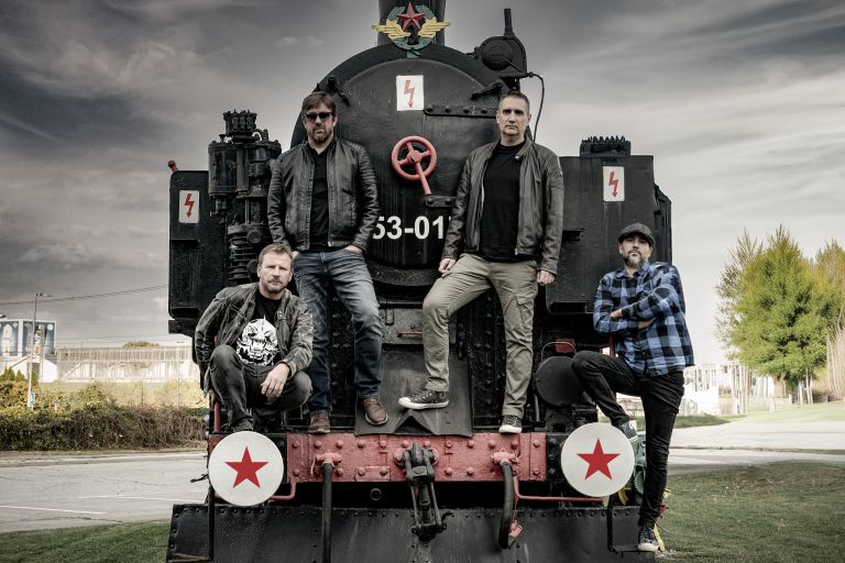 PUNI HAMER 1a (1).jpg