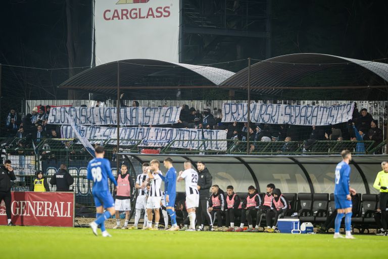 mura, nafta, gledalci