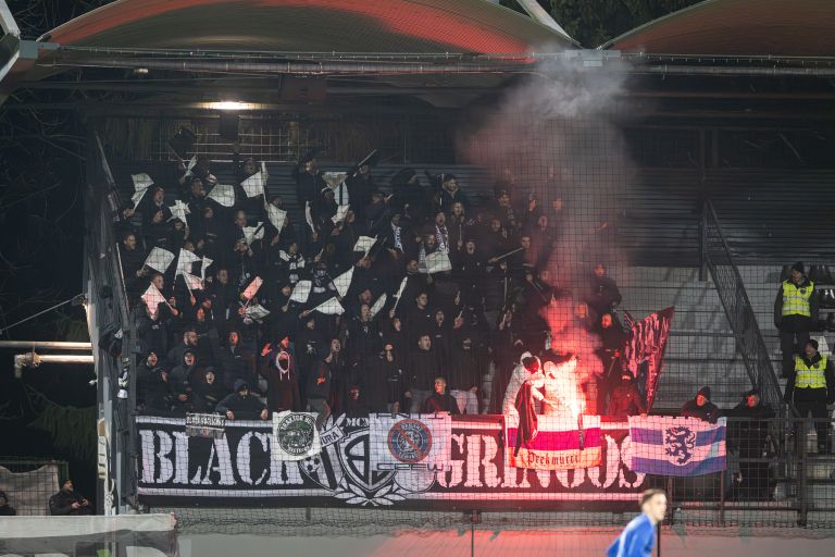 mura, nafta, gledalci