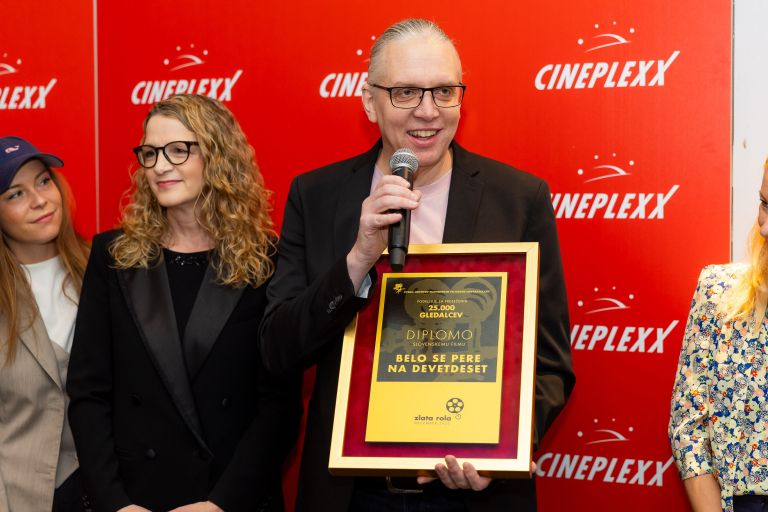 bELO SE PERE NA DEVETDESET, ZLATA ROLA (1).jpg