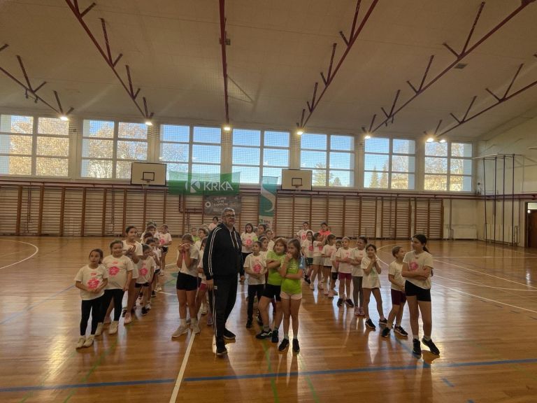 sola-kosarke, zkk-krka-na-presernovem-turnirju