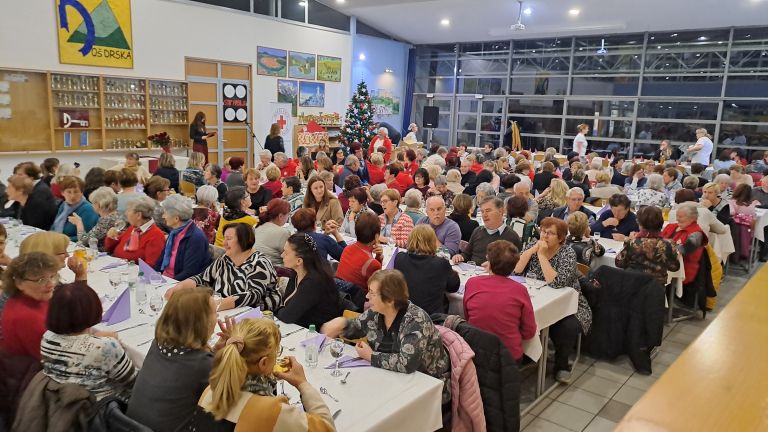 Mednarodni dan prostovoljcev na OŠ Drska.jpg