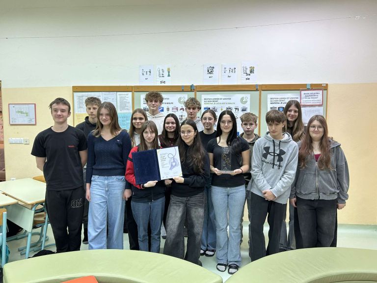 os-apace, zlati-kabel