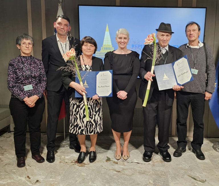 drzavni-svet, plakete