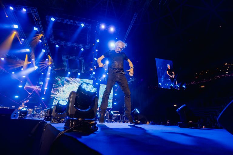 Džo Maračić - Maki se požvižga na leta. Ni energičen samo na odru, ampak celo v zraku nad njim!