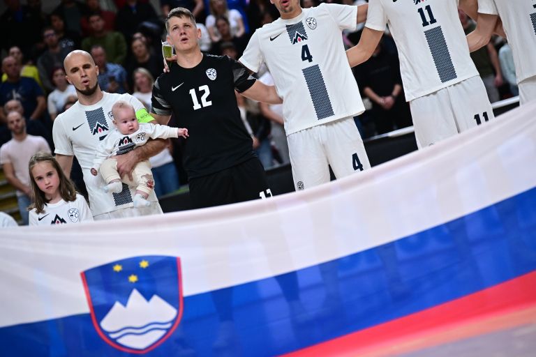 slovenija futsal.jpg