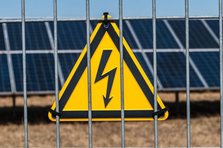 udar-strele, elektricna-napetost