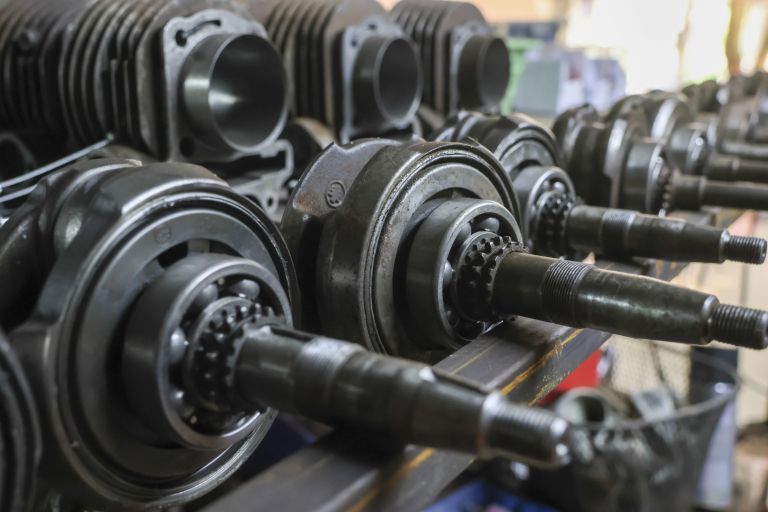 servis, nadomestni deli, avtomobil, popravilo, skladišče