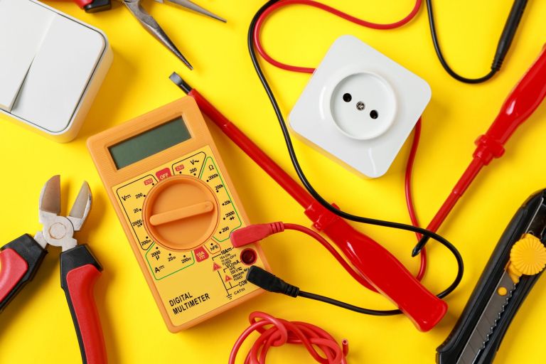 udar-strele, elektricna-napetost