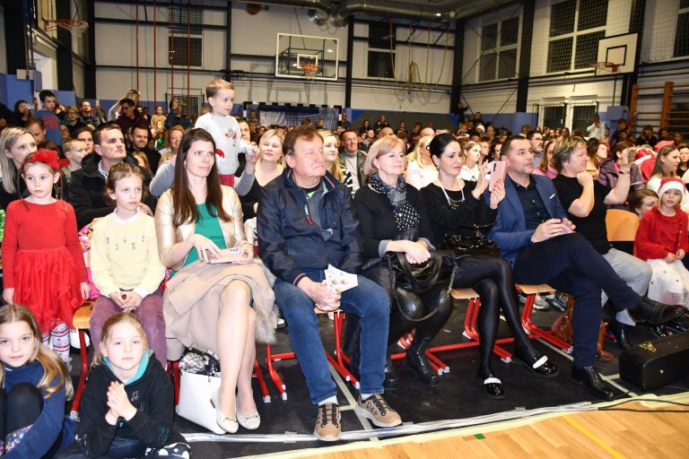 zvok-praznicnih-dni, os-otocec