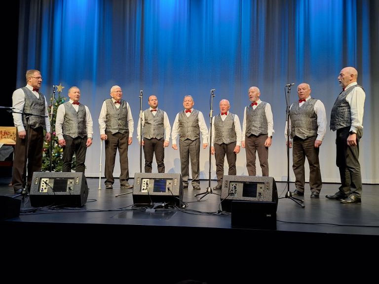 miklavzev-koncert, skocjan, ljudski-pevci, fantje-z-vasi