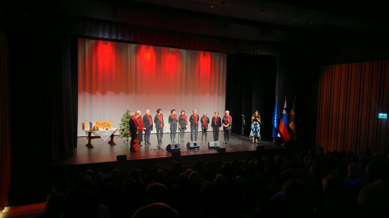 miklavzev-koncert, skocjan, ljudski-pevci, fantje-z-vasi