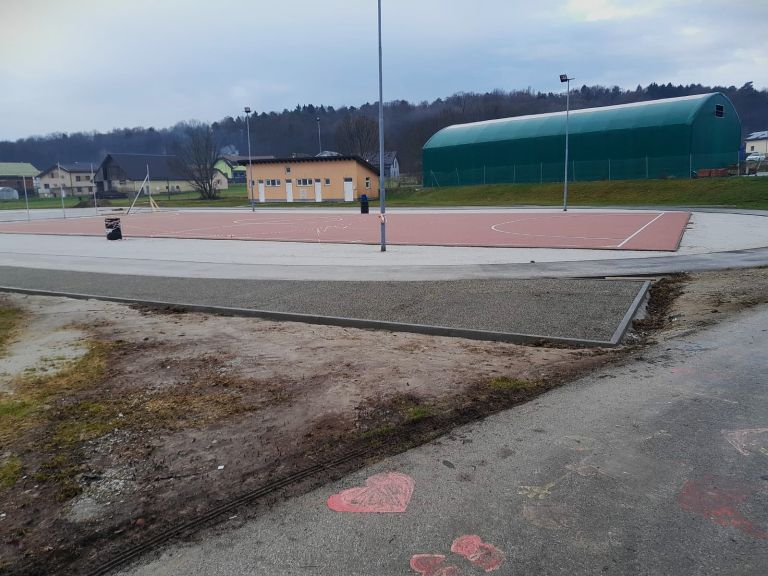 HB_obnova športnega igrišča.jpg
