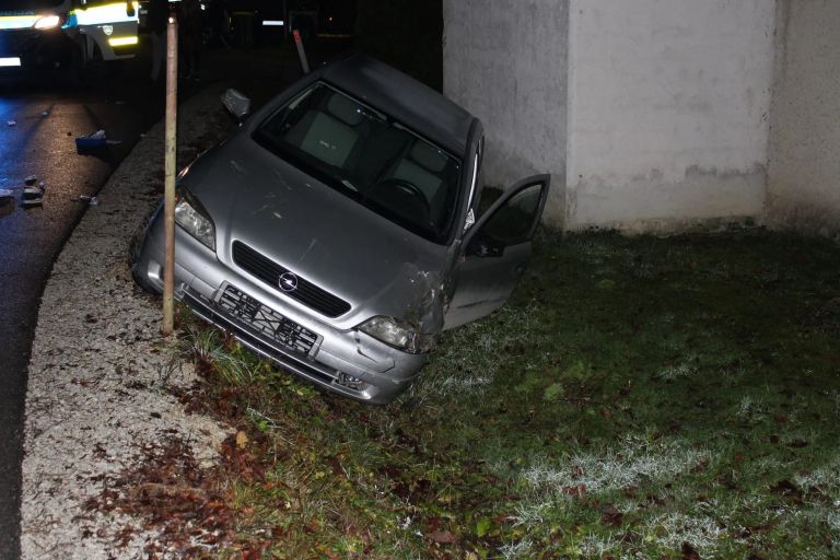 prometna-nesreca, obcestni-jarek