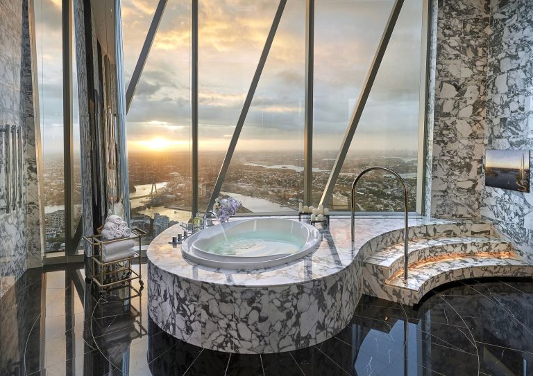 zvezdniki, kopalnica