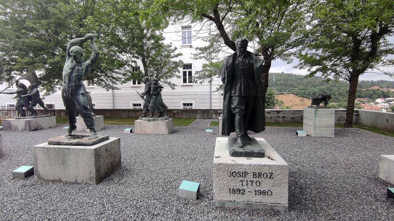 spominski park pivka-bobo.jpg