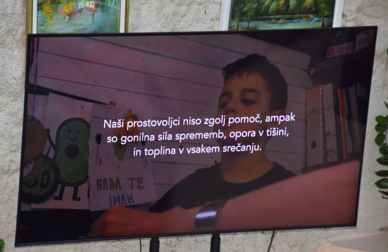 Na živžavu so se zahvalili vsem prostovoljcem in prostovoljkam.jpg