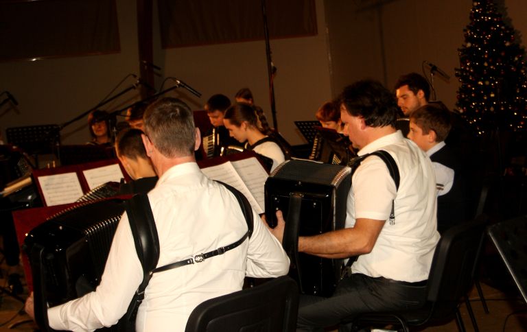 koncert-glasbene-sole-brezice-2025, zbori-glasbene-sole-brezice, orkestri-glasbene-sole-brezice, dragutin-krizanic