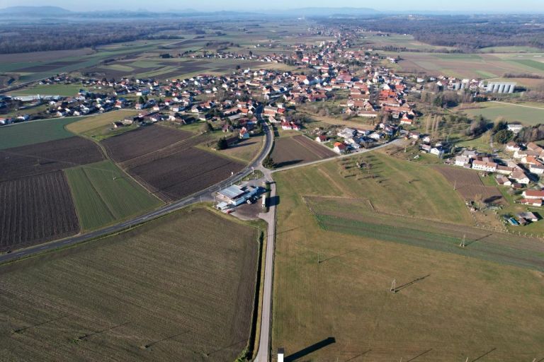 hb-poslovna cona.JPG