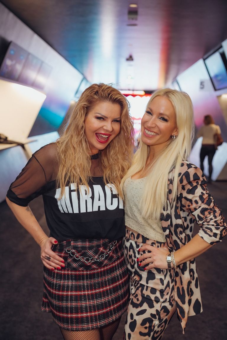 alya neisha 1 - mdo.jpg