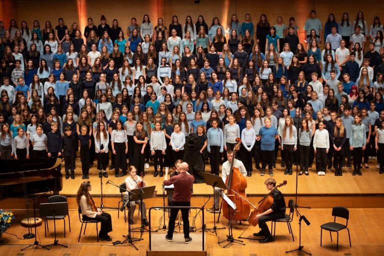 potujoca-muzika, os-tisina