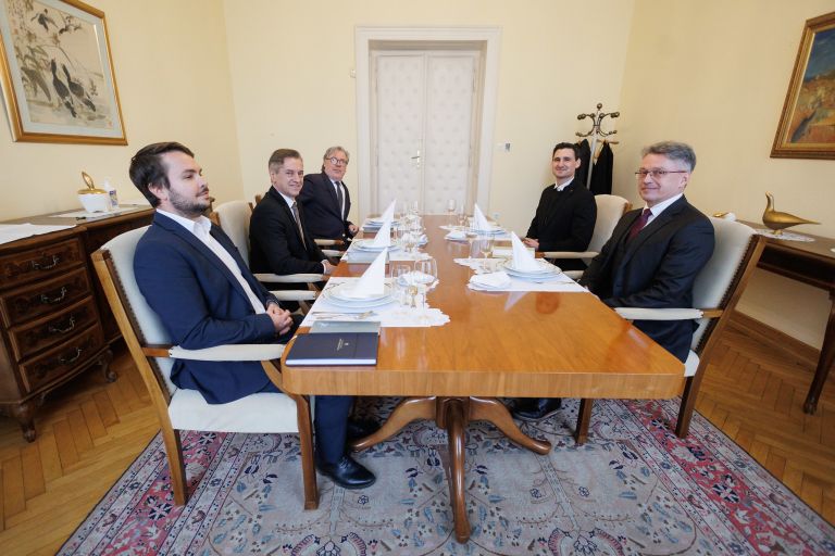 aleksander-ernisa, robert-golob, obisk