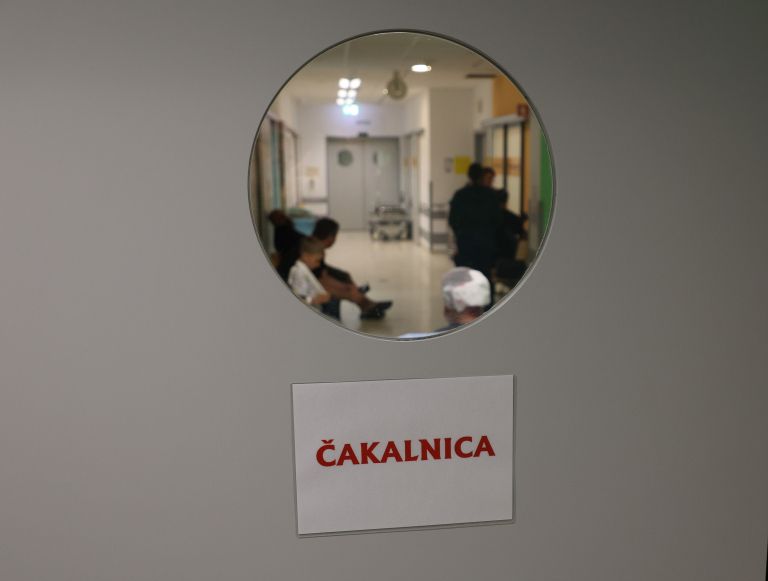 čakalne vrste, čakalnica, UKC Maribor