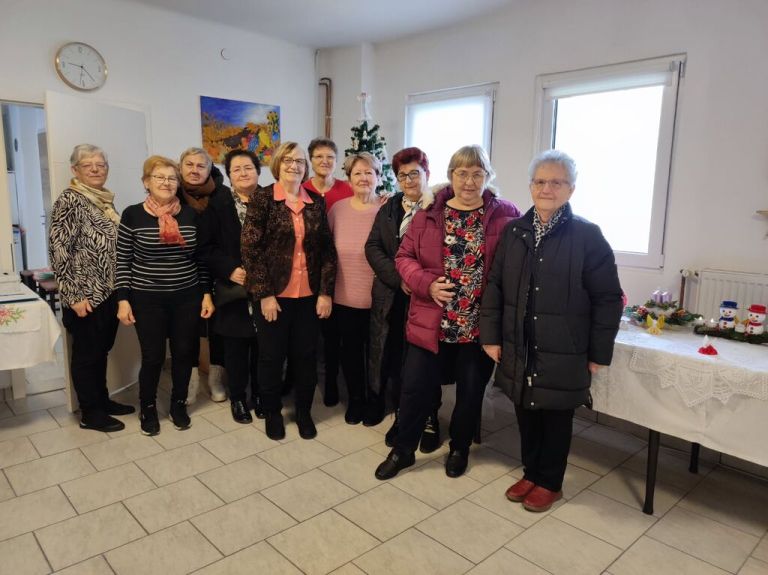 drustvo-upokojencev-krizevci, rocna-dela, razstava