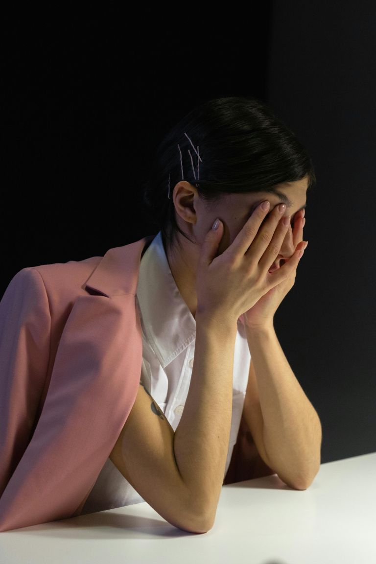 prevzemanje tujih čustev