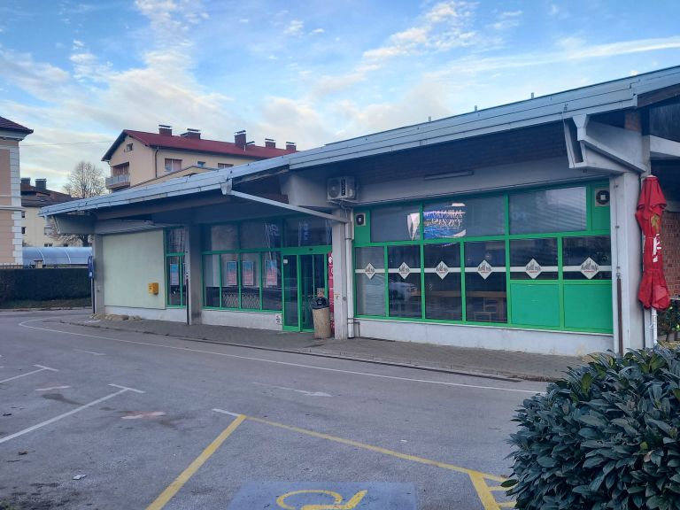 trgovina mecator zaprta konjice.jpg